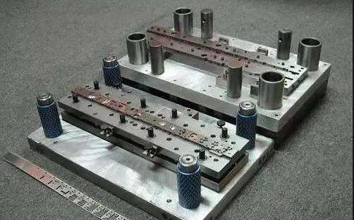 ģ���O(sh��)Ӌ(j��)��Ӗ(x��n)֮���Ӹ��ƛ_ģ����